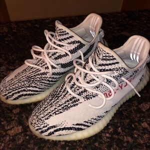 Adidas Yeezy 350 V2 Zebra